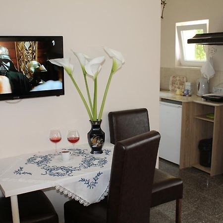 Royal Family Apartment Nis Exterior photo