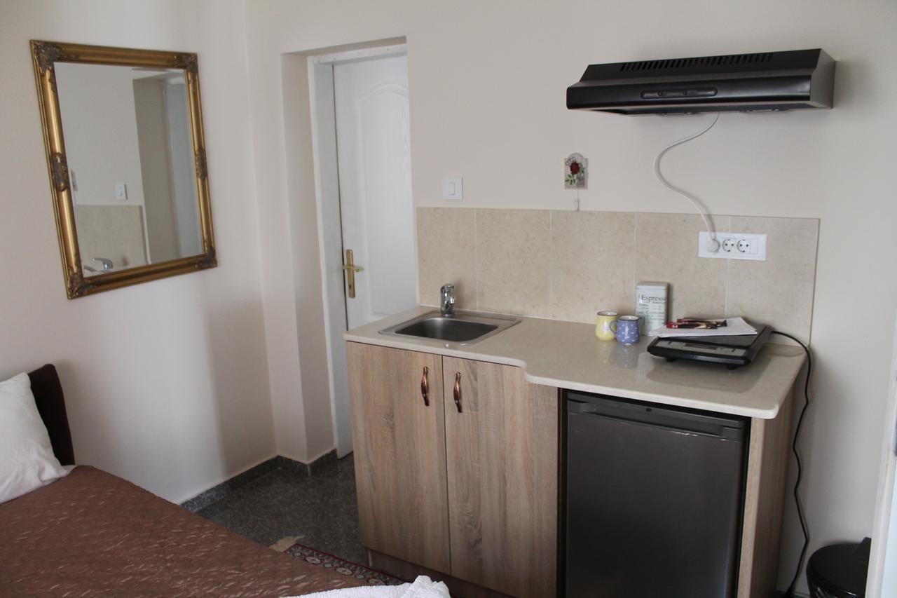 Royal Family Apartment Nis Exterior photo
